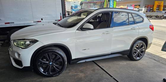 BMW X1 2.0 16V TURBO ACTIVEFLEX SDRIVE20I 4P AUTOMÁTICO
